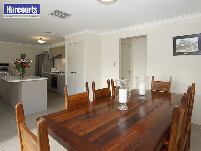 33 Helmsley Parkway, Alkimos WA 6038