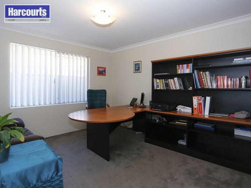 33 Helmsley Parkway, Alkimos WA 6038