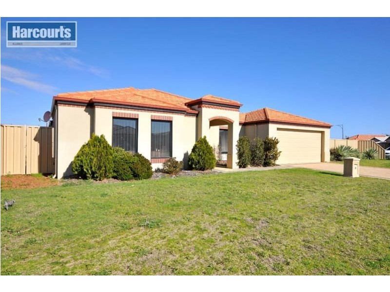 16 Giglia Drive, Sinagra WA 6065