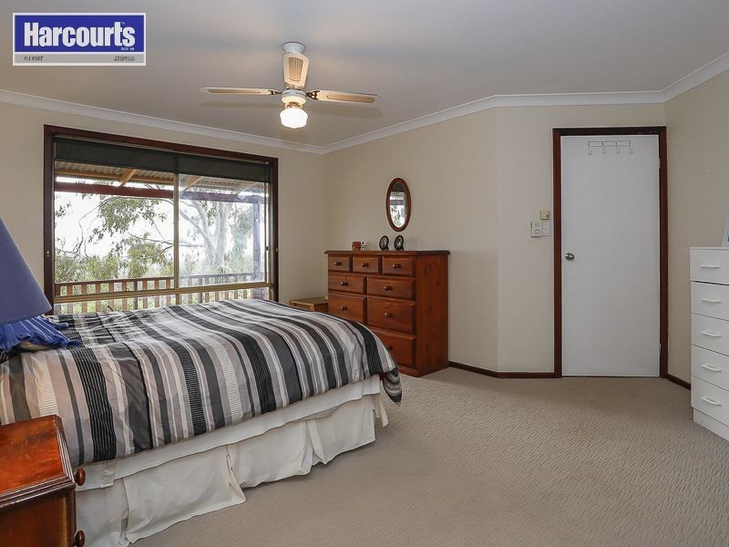 192 Meadowbrook Ramble, Bullsbrook WA 6084