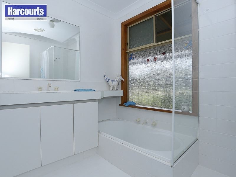 192 Meadowbrook Ramble, Bullsbrook WA 6084