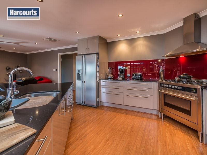 24 Honeypot Road, Lower Chittering WA 6084