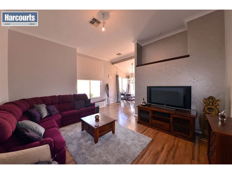 69 St Clair Circle, Edgewater WA 6027