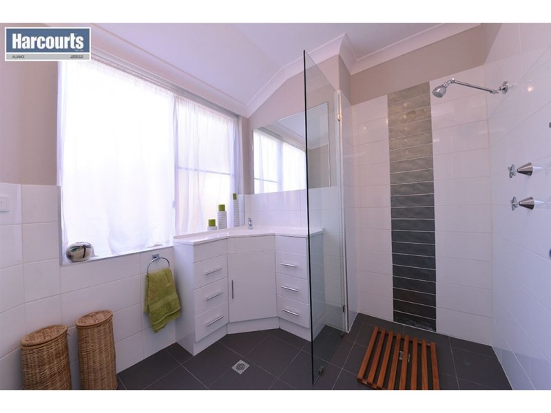 69 St Clair Circle, Edgewater WA 6027