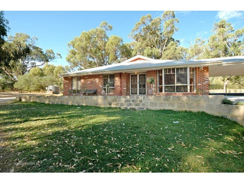 72 Emerald Drive, Carabooda WA 6033