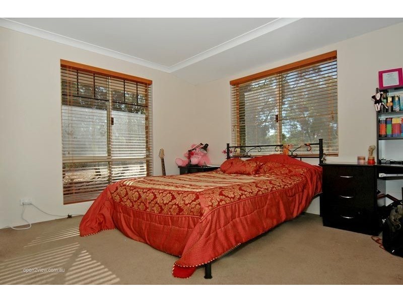 72 Emerald Drive, Carabooda WA 6033