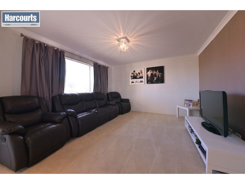 106 Sundowner Meander, Banksia Grove WA 6031