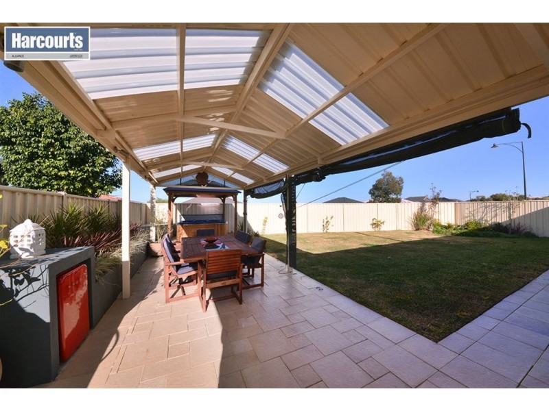 106 Sundowner Meander, Banksia Grove WA 6031