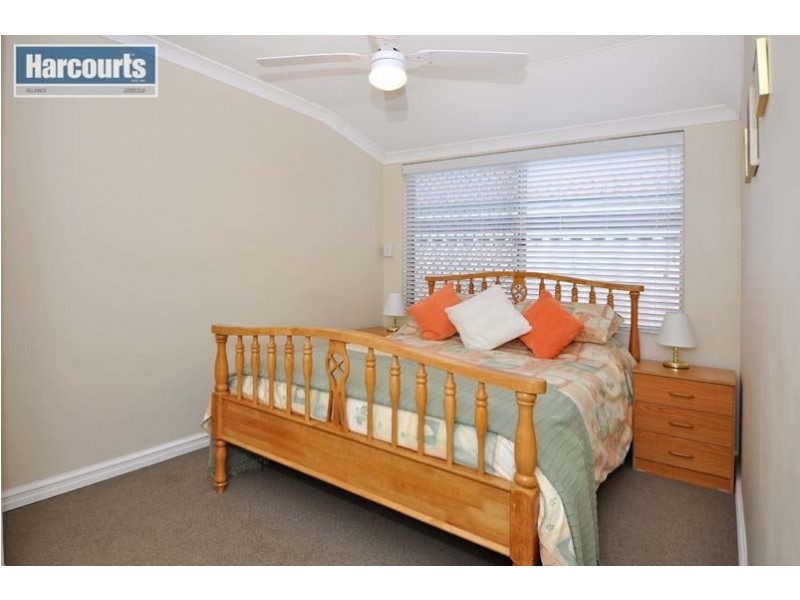 63 Ailsacraig Ramble, Kinross WA 6028