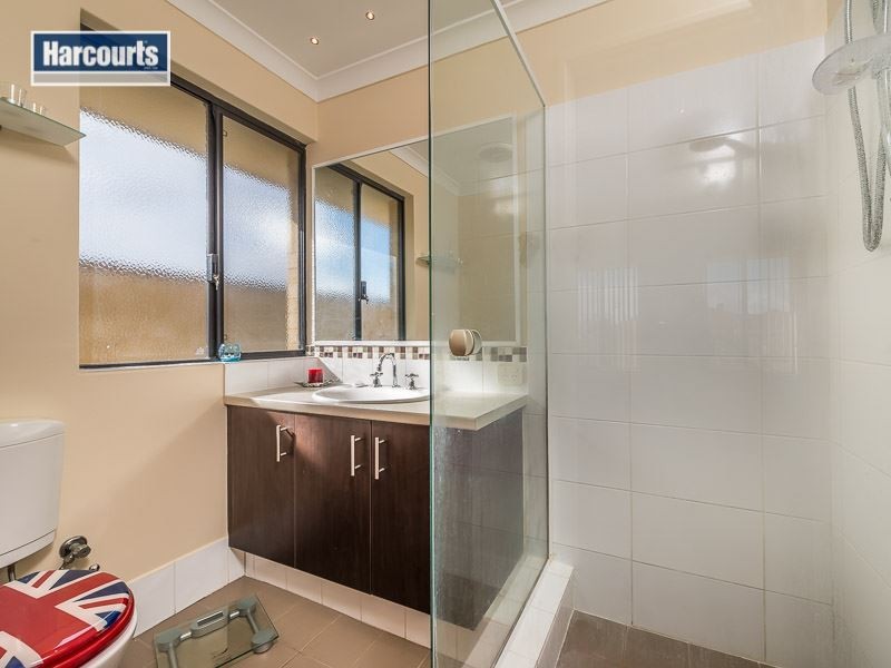 3 Redbank Drive, Ellenbrook WA 6069