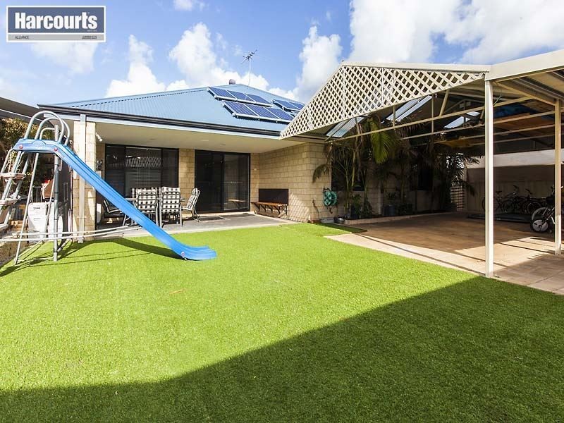 31 Tableland Way, Carramar WA 6031