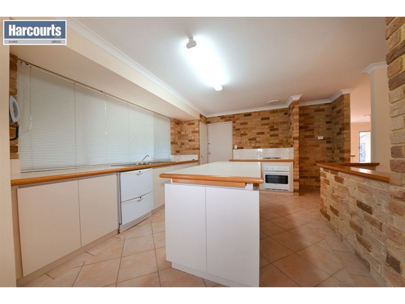 33 Royal Scot Loop, Currambine WA 6028