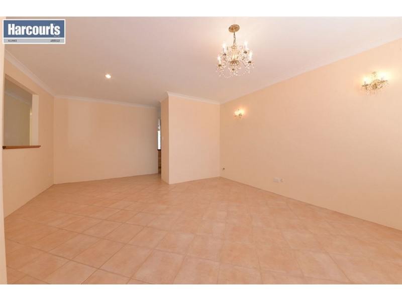 33 Royal Scot Loop, Currambine WA 6028