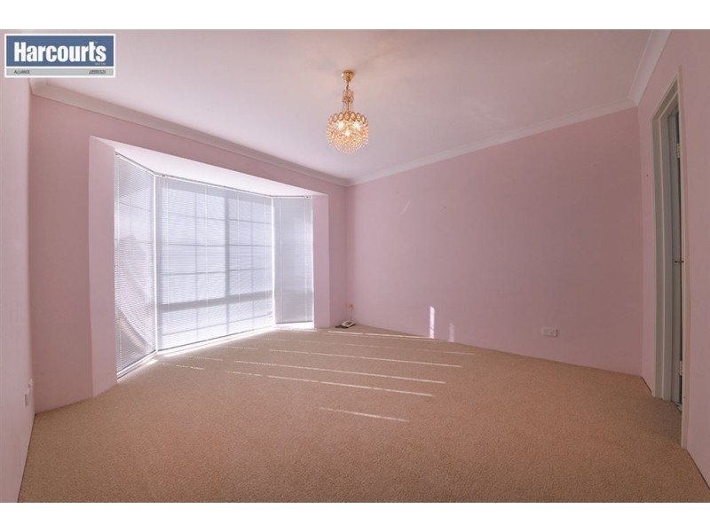 33 Royal Scot Loop, Currambine WA 6028