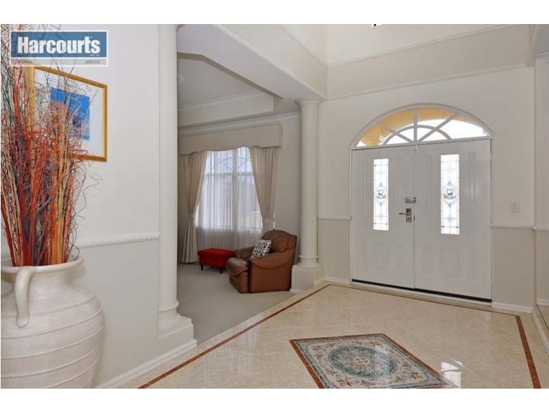 69 Abbotswood Drive, Landsdale WA 6065