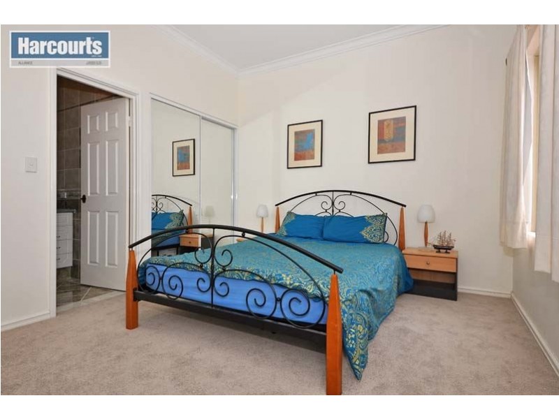 69 Abbotswood Drive, Landsdale WA 6065