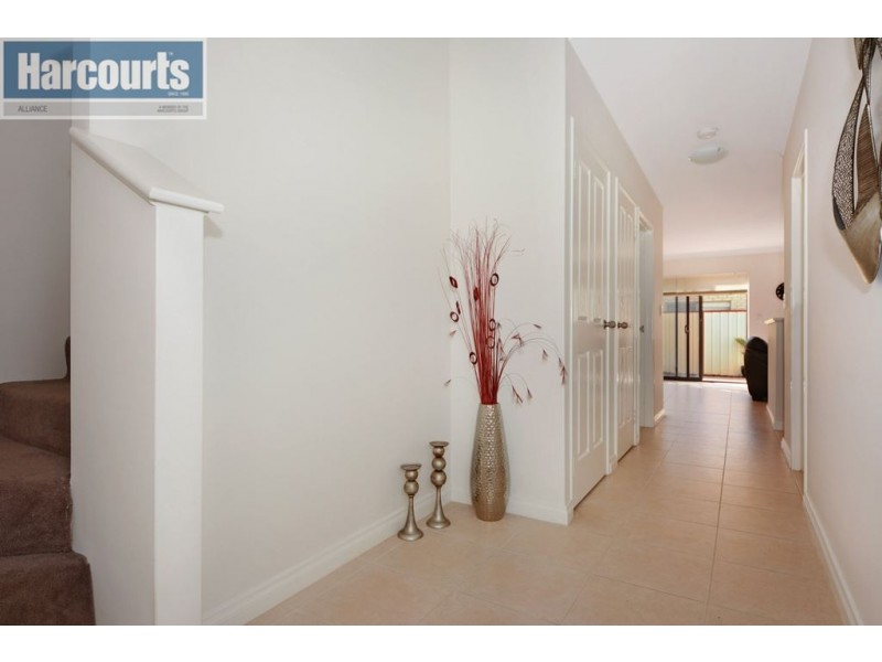 43 Gemini Way, Madeley WA 6065