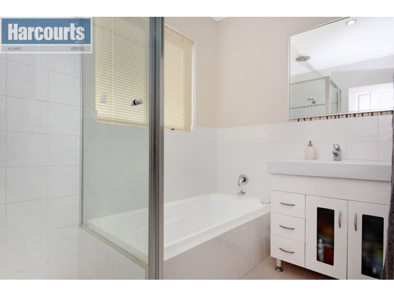 43 Gemini Way, Madeley WA 6065