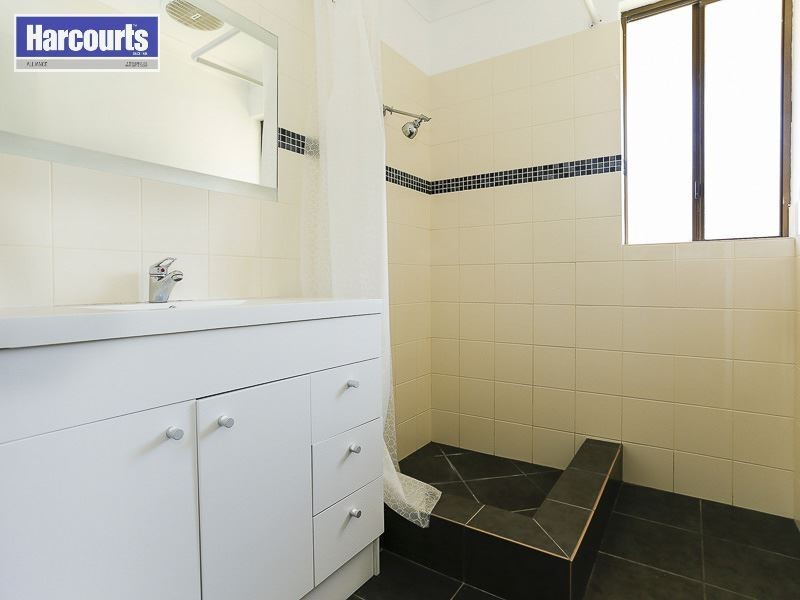 1 Fairfield Grove, Heathridge WA 6027