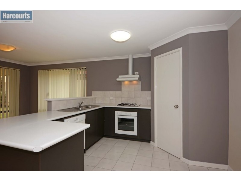 4 Otunic Way, Madeley WA 6065