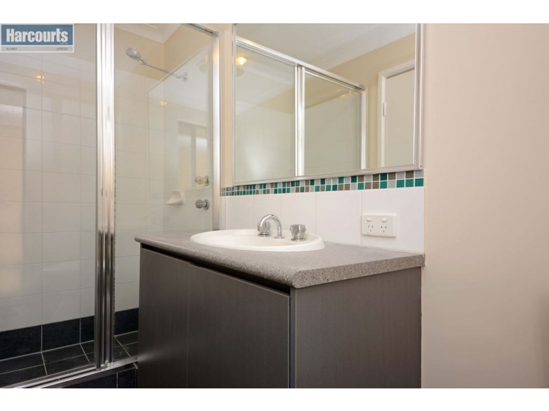 4 Otunic Way, Madeley WA 6065