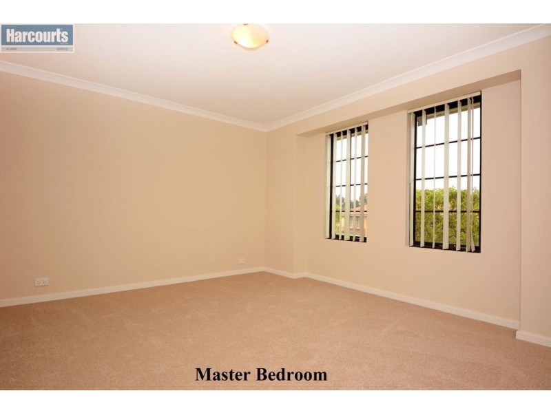 4 Otunic Way, Madeley WA 6065