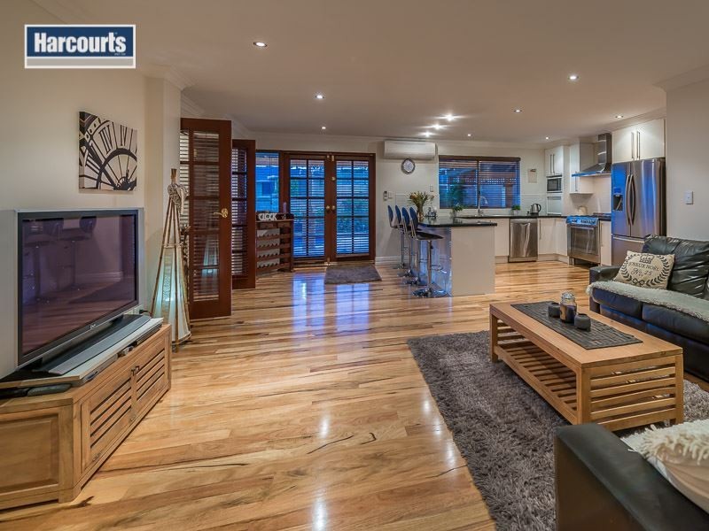 81 Naval Parade, Ocean Reef WA 6027