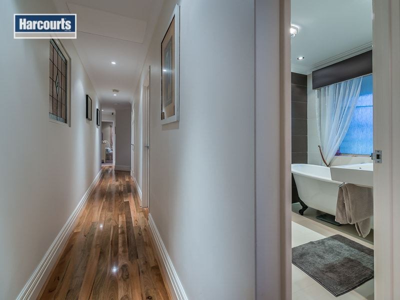 81 Naval Parade, Ocean Reef WA 6027