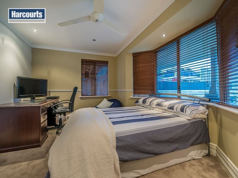 81 Naval Parade, Ocean Reef WA 6027