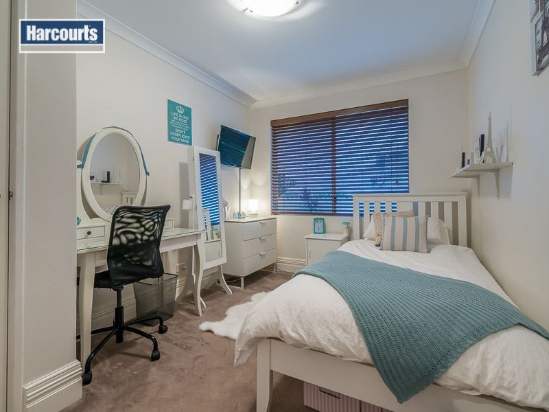 81 Naval Parade, Ocean Reef WA 6027