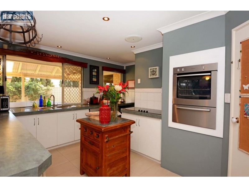 18 Jolstra Crescent, Joondalup WA 6027