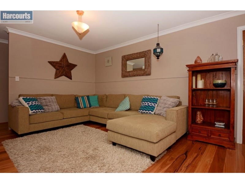 18 Jolstra Crescent, Joondalup WA 6027