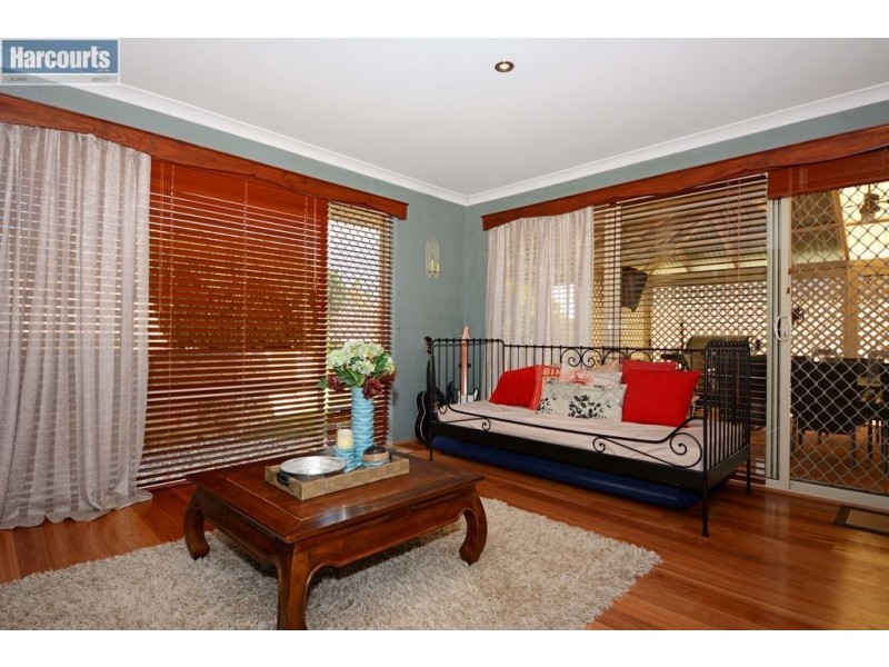 18 Jolstra Crescent, Joondalup WA 6027