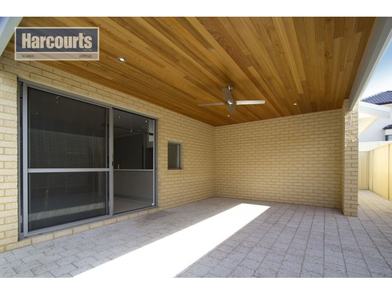 52 Susan Road, Madeley WA 6065