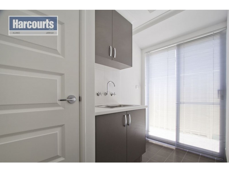 52 Susan Road, Madeley WA 6065