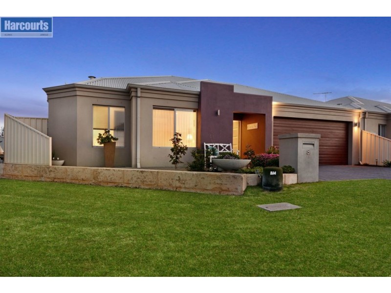 8 Berea link, Madeley WA 6065