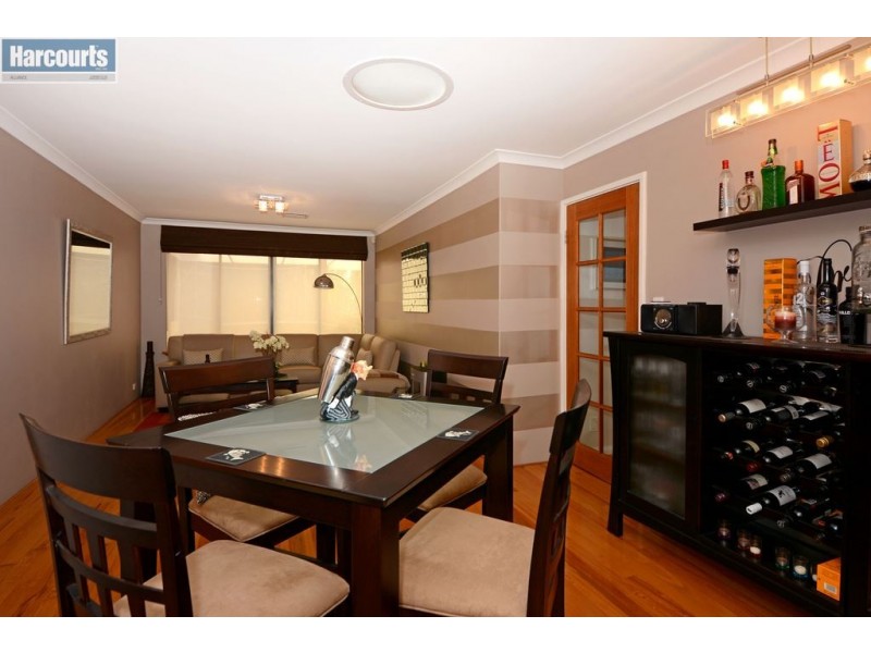 16 Galveston Loop, Iluka WA 6028