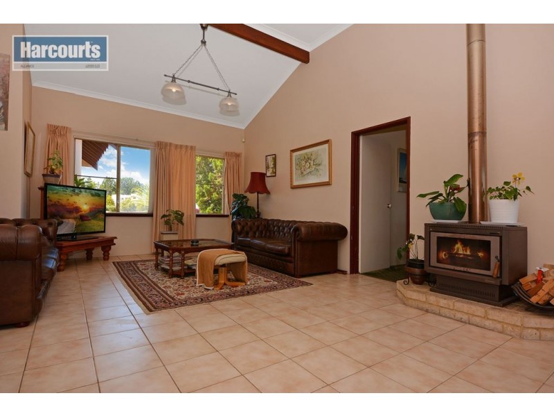 95 Mariginiup Road, Mariginiup WA 6078