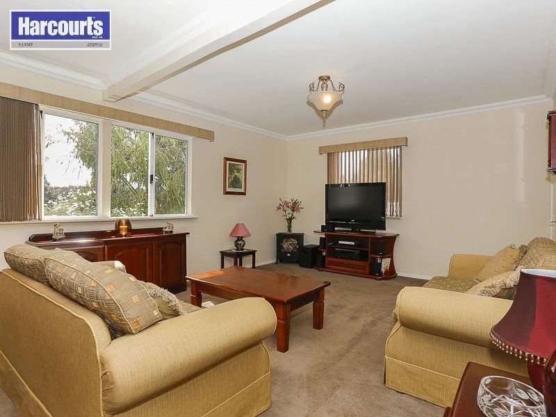 19 Sussex Bend, Lower Chittering WA 6084