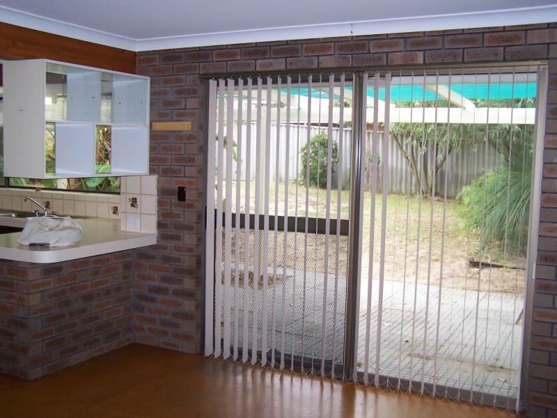 21 Warrandyte Drive, Craigie WA 6025