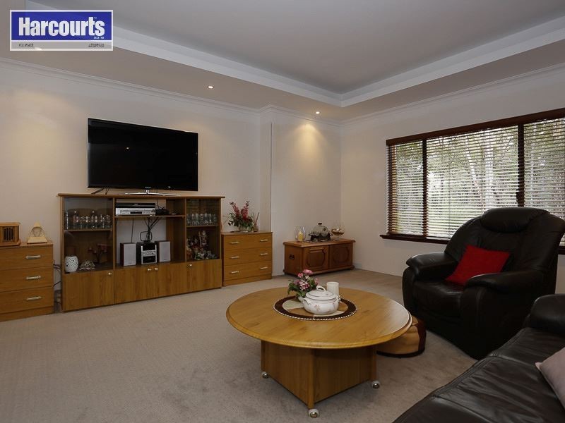 196 Holstein Loop, Lower Chittering WA 6084