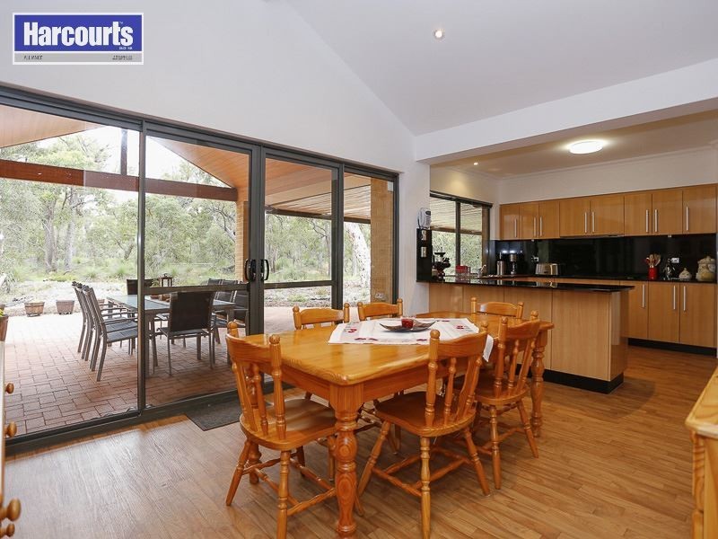 196 Holstein Loop, Lower Chittering WA 6084
