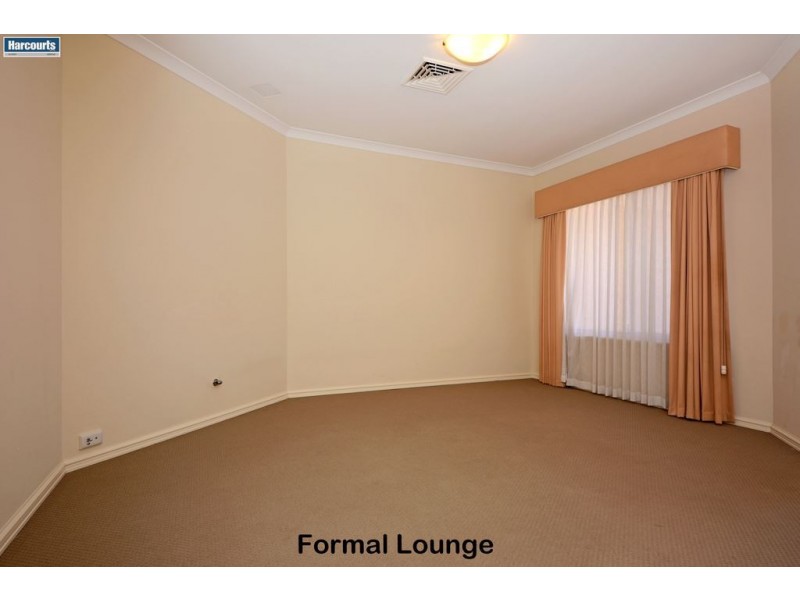 20 Roxburgh Circle, Kinross WA 6028