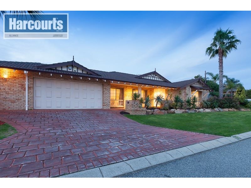 11 Bainbridge Mews, Currambine WA 6028