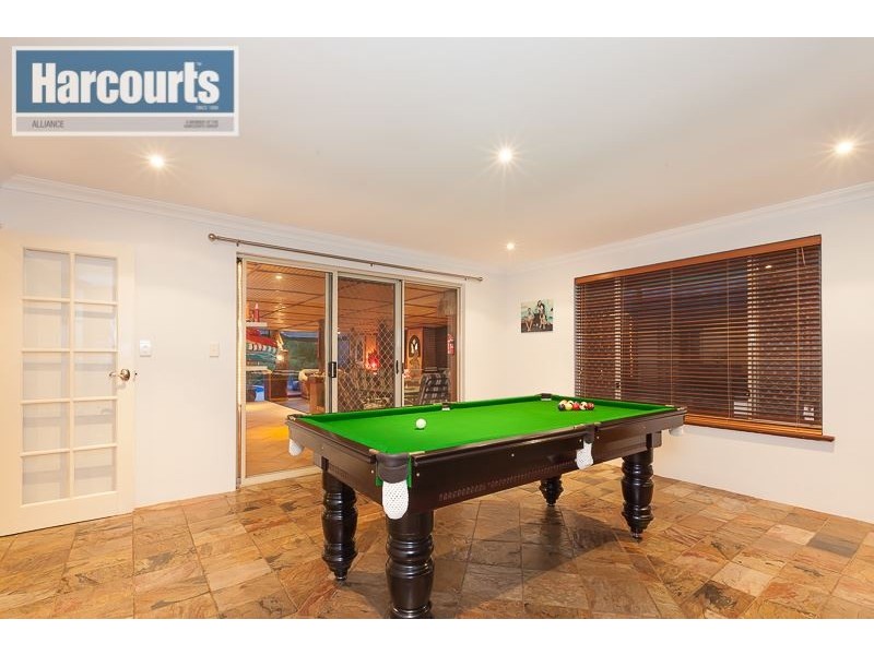 11 Bainbridge Mews, Currambine WA 6028