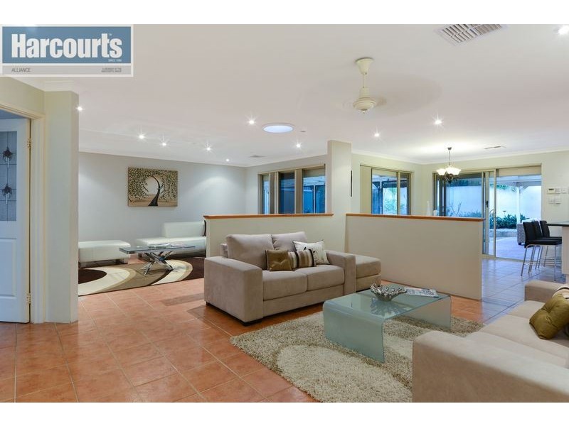 27 Ohrid Place, Joondalup WA 6027