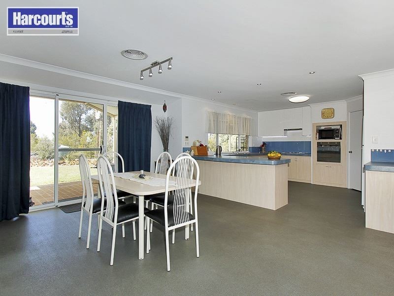 65 Ayrshire Loop, Lower Chittering WA 6084