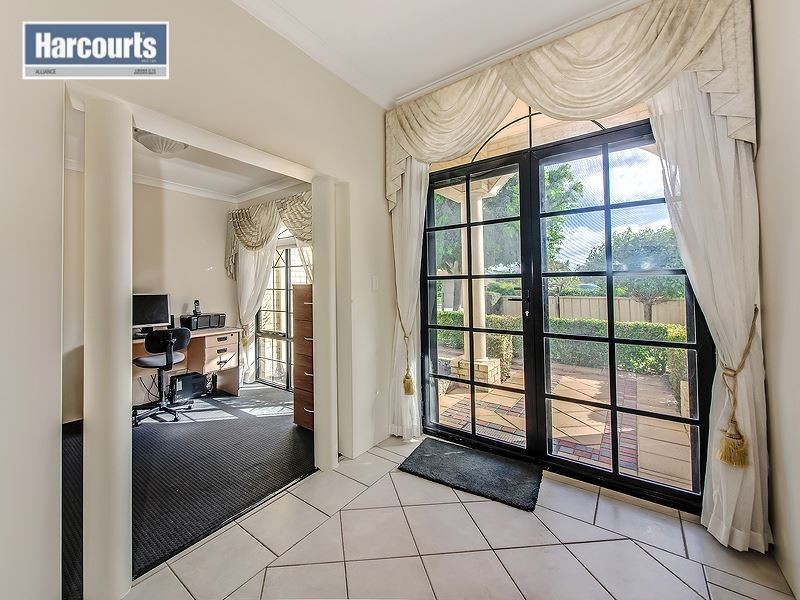 16 Aquarius Ramble, Ocean Reef WA 6027