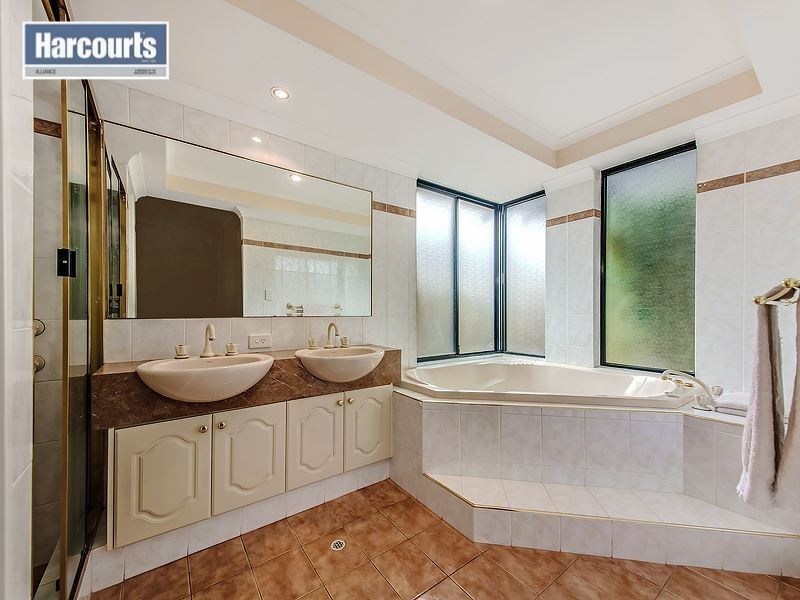 16 Aquarius Ramble, Ocean Reef WA 6027