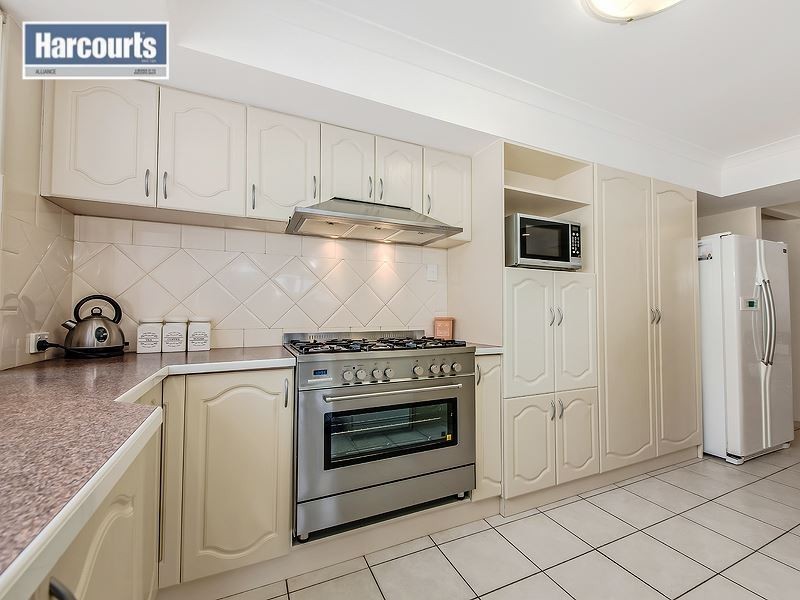 16 Aquarius Ramble, Ocean Reef WA 6027